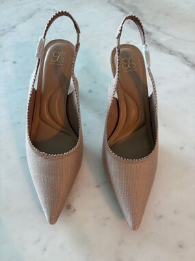 Cosy Island Women's Pointed Slingback Pumps in Beige